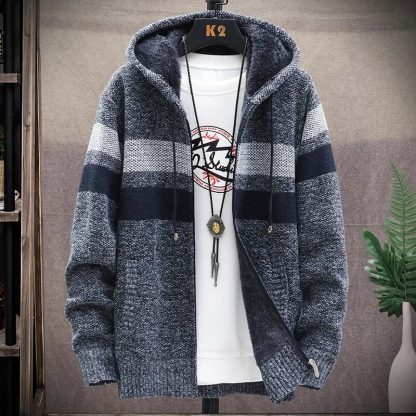 Classic Plus Hoodie Sweater - Image 3